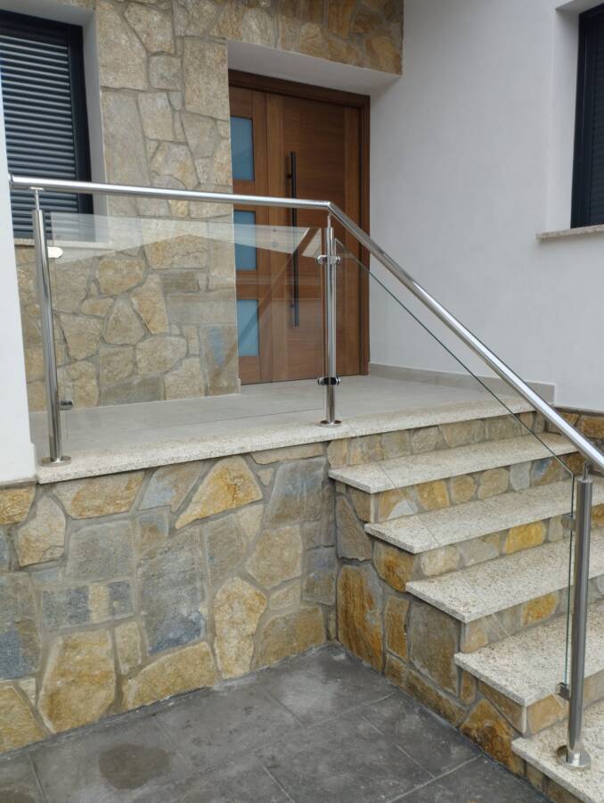 Barandilla exterior de acero inoxidable con vidrio